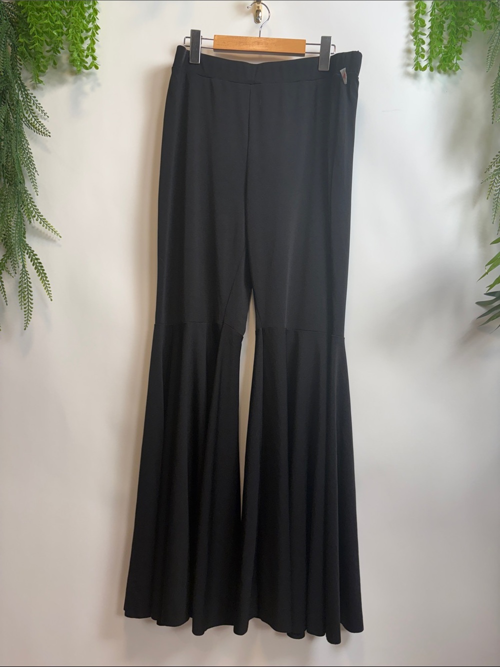 SHEIN Black High-Rise Wide Leg Flare Pants